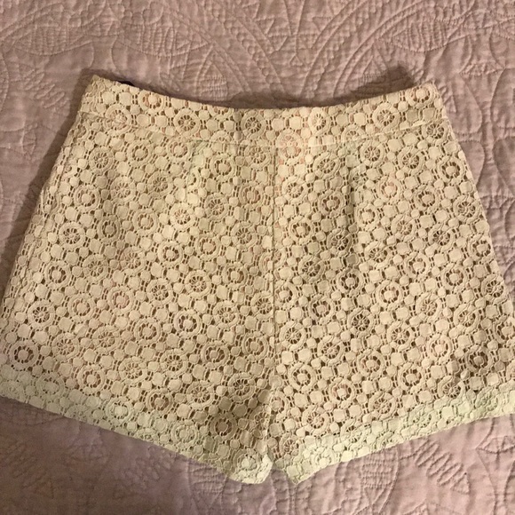 Victoria Beckham for Target shorts - Picture 2 of 6